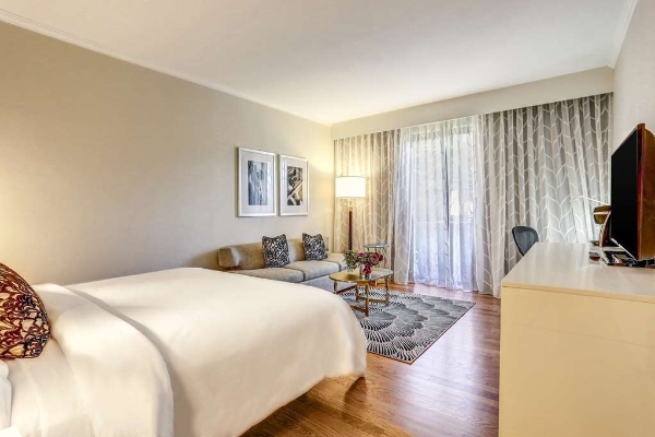 Avenue of the Arts Costa Mesa a Tribute Portfolio Hotel
